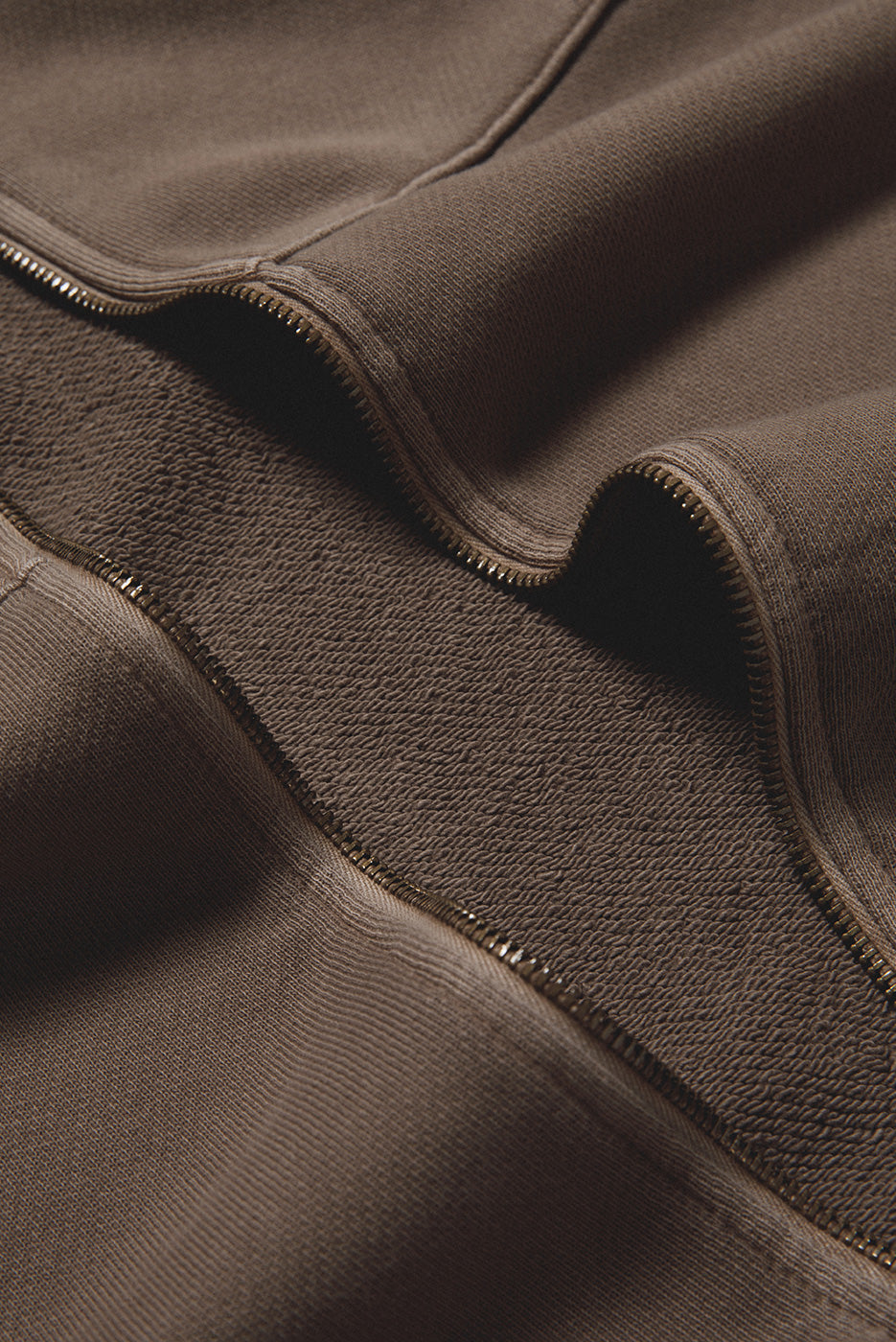 CORE ZIP HOODIE