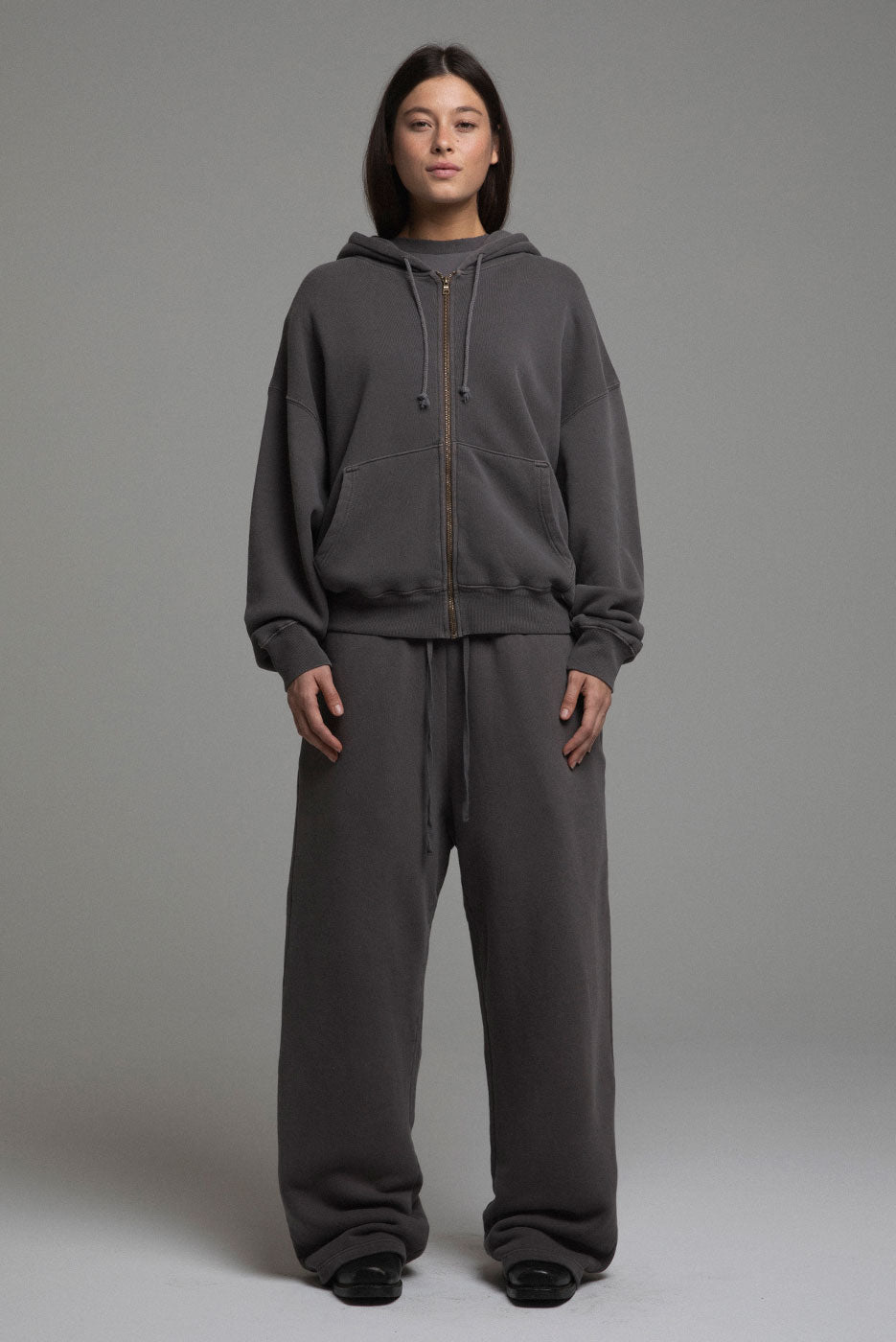 CORE ZIP HOODIE