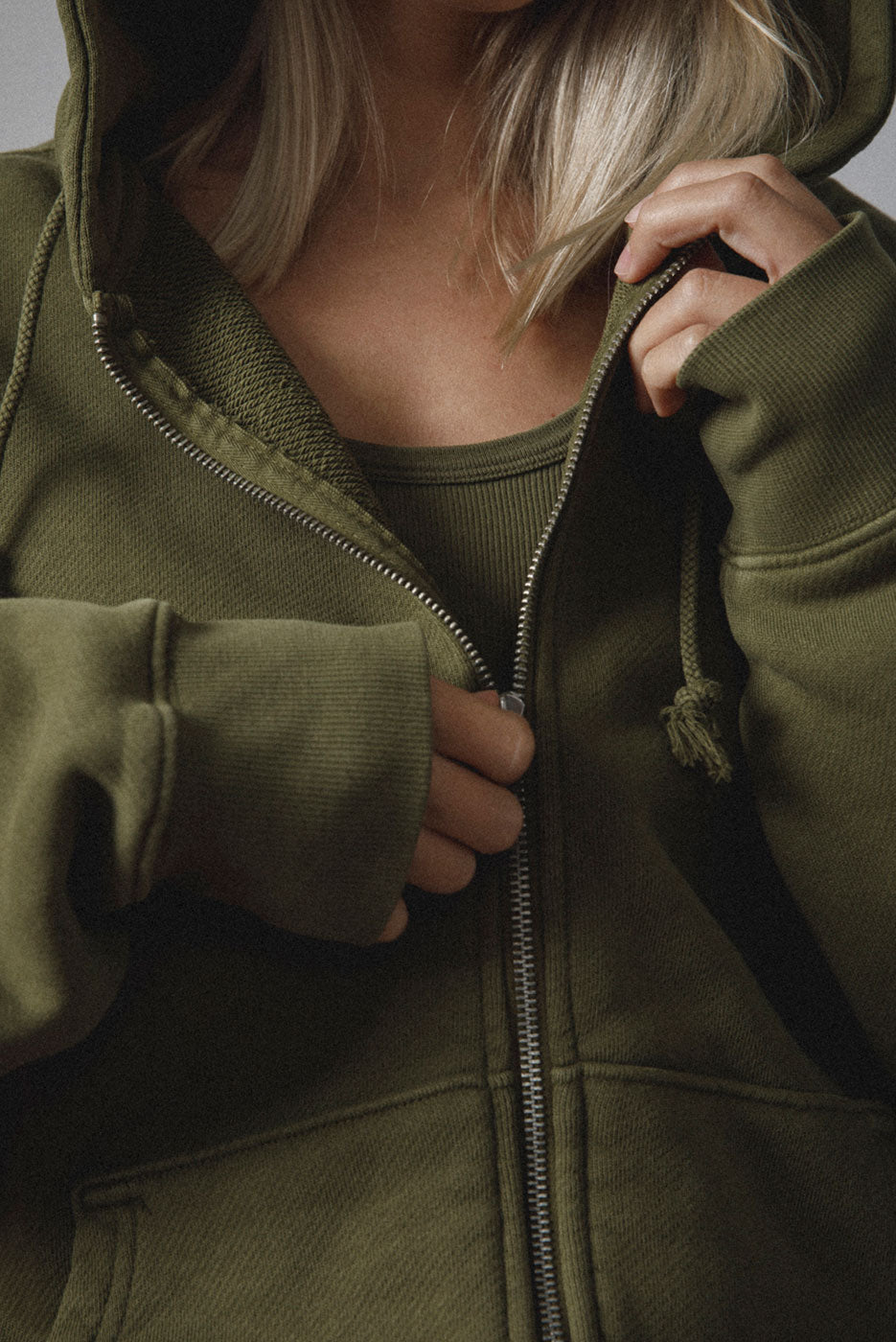 UNLINED ZIP HOODIE