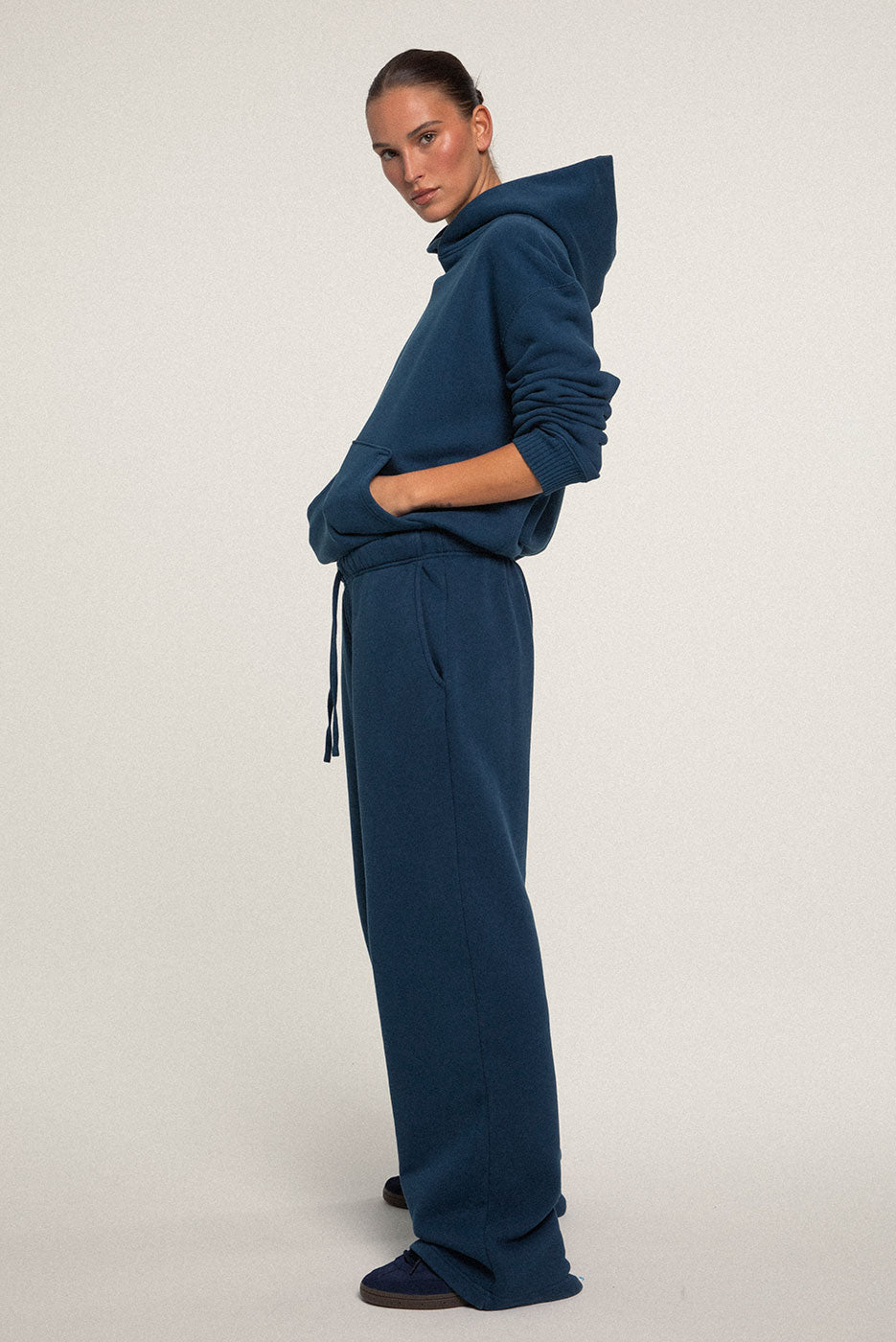 CORE STRAIGHT LEG SWEATPANT