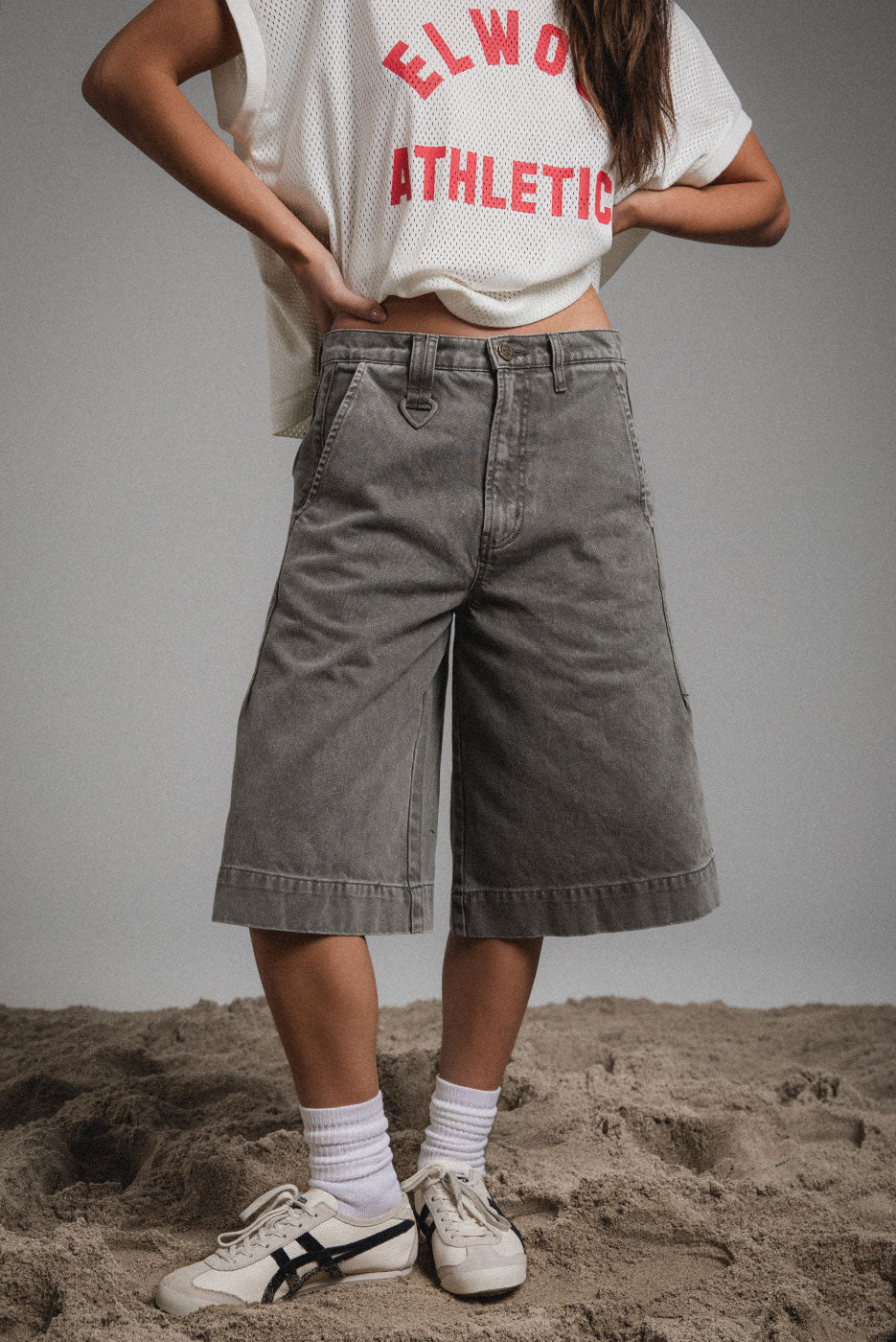 TRAPEZOID SHORT